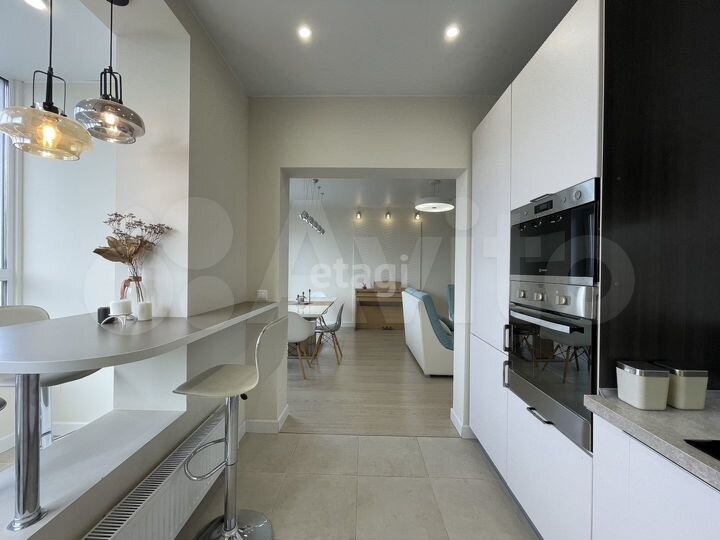 3-к. квартира, 90 м², 4/4 эт.