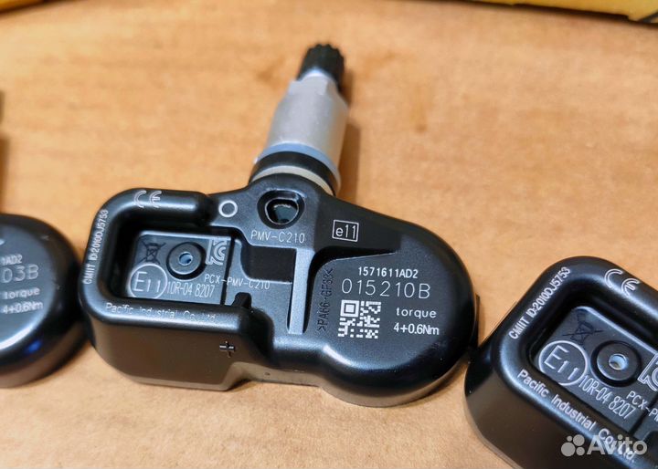 Новый ориг датчик шин Тойота Лексус 42607-42021