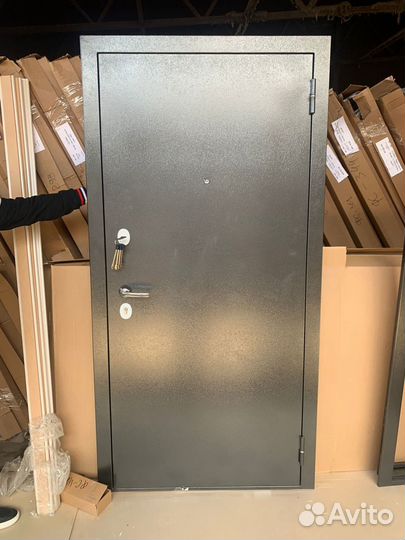 Входные металлические двери от производителя