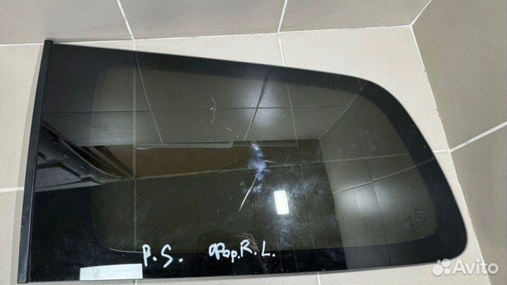Стекло глухое заднее левое Mitsubishi Pajero Sport
