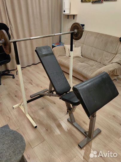 Скамья для жима со стойками и штангой бу