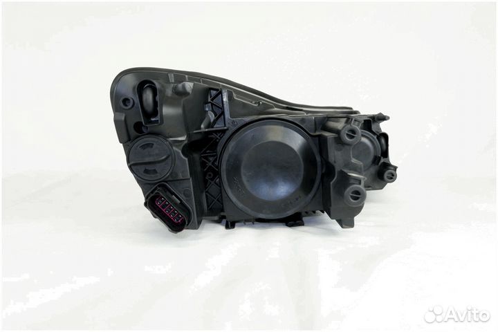 Фара передняя левая на Skoda Octavia 2 A5 (08-13)