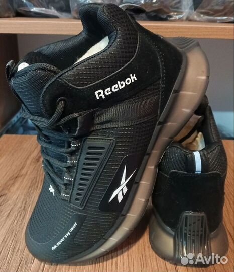 Кроссовки Reebok зимние новые