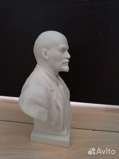 Статуэтка фарфор Ленин