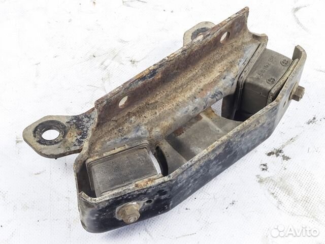 Опора кпп Mitsubishi Canter