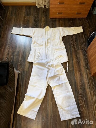 Кимоно перчатки и борцухи