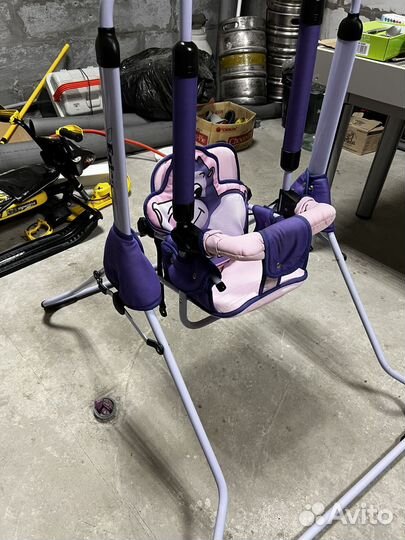 Детская качелька