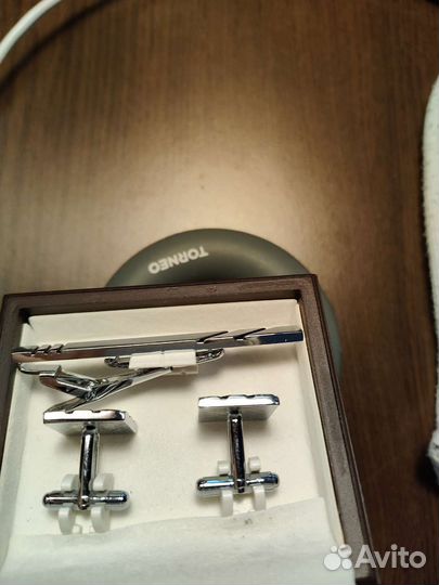 Запонки и зажим для галстука