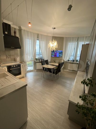 2-к. квартира, 66 м², 24/24 эт.