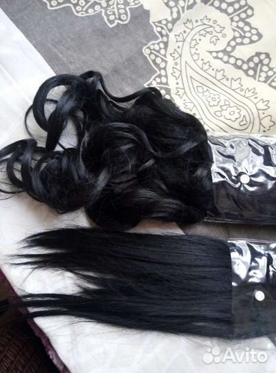 Волосы на заколках искусственные