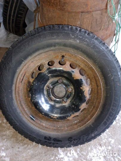 Bridgestone Blizzak Revo2 205/65 R15