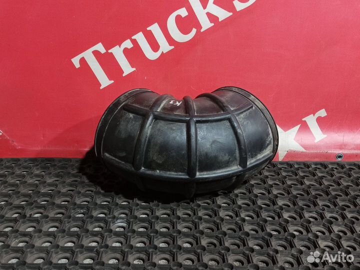 Патрубок воздушного фильтра 2017г