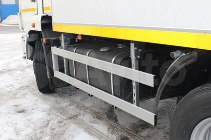 Боковая алюминиевая защита на фургон