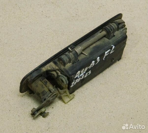 Ручка двери передней левой наружная Audi 80 B3