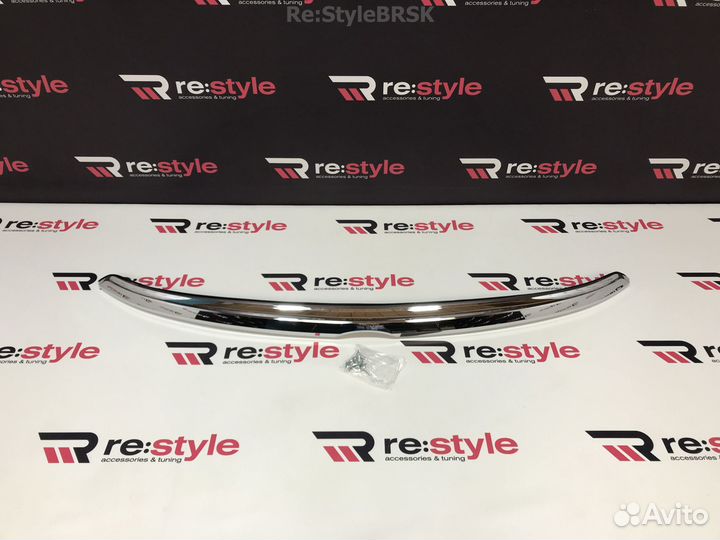 Молдинг капота Toyota Camry 55 2014-2017