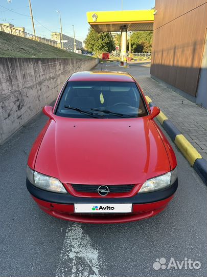 Opel Vectra 2.0 МТ, 1996, 300 000 км