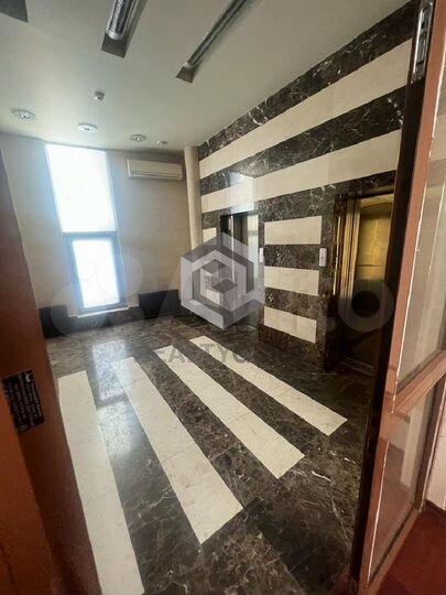 1700 м2 Бизнес-центр 