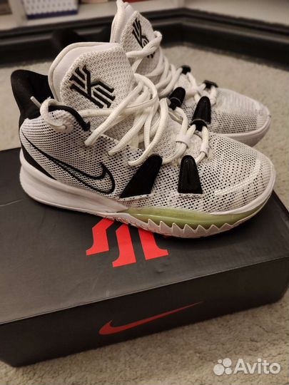 Баскетбольные кроссовки Nike Kyrie 7, р.37.5