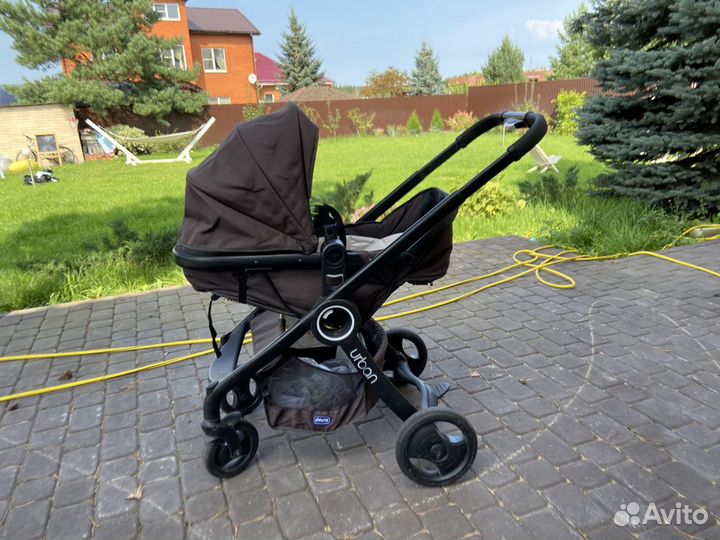 Коляска Chicco Urban Plus