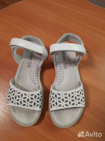Босоножки для девочки 30
