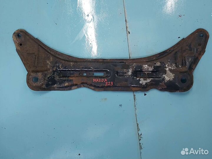 Балка поперечная передняя Mazda 323 bj
