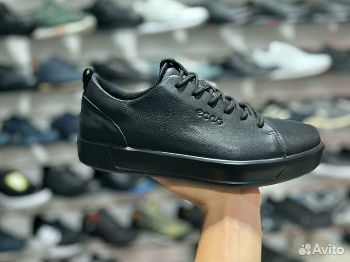 Кроссовки Ecco стильные