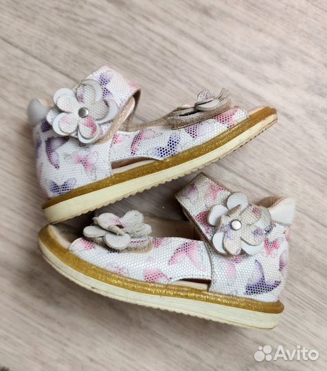 Босоножки для девочки 21р