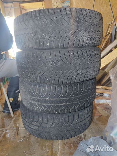 Bridgestone Ice Cruiser 7000 225/60 R17