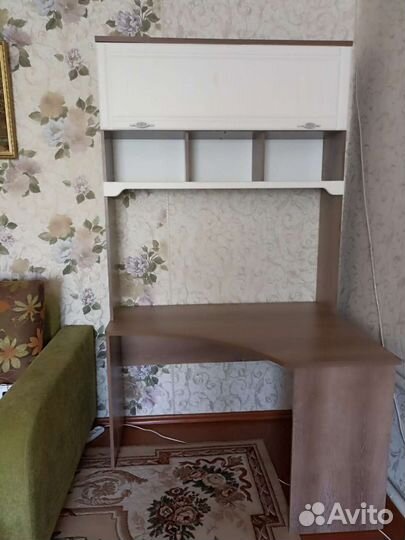 Письменный стол для школьника бу