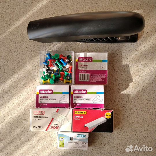 Стикеры, скобы, степлер