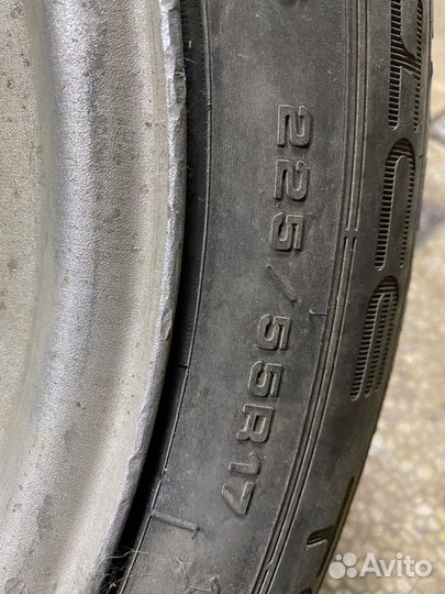 Dunlop D87M 225/55 R17