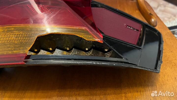 Фонарь правый vw jetta 7