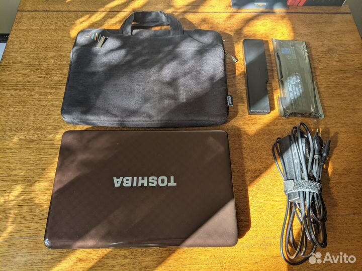 Toshiba L735 Core i3, 8GB RAM, 256GB SSD