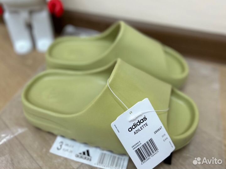 Шлепки adidas yeezy slide