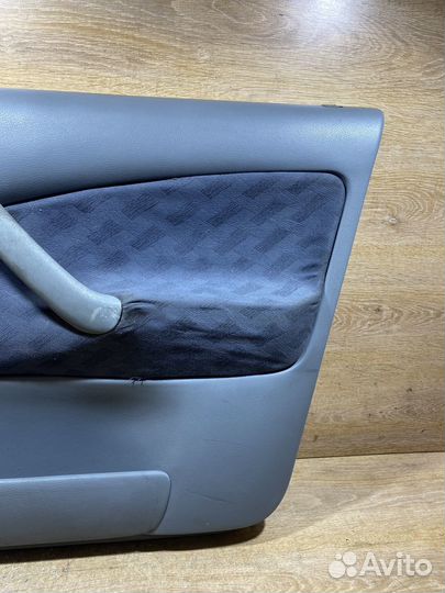 Обшивка передняя правая Skoda Octavia Tour 79130