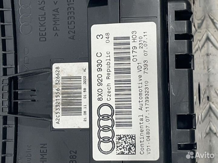 Панель приборов Audi A1