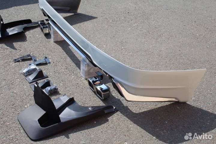 Prado 120 Задняя накладка губа Modellista X7EO8