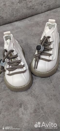 Ботинки для девочки 22