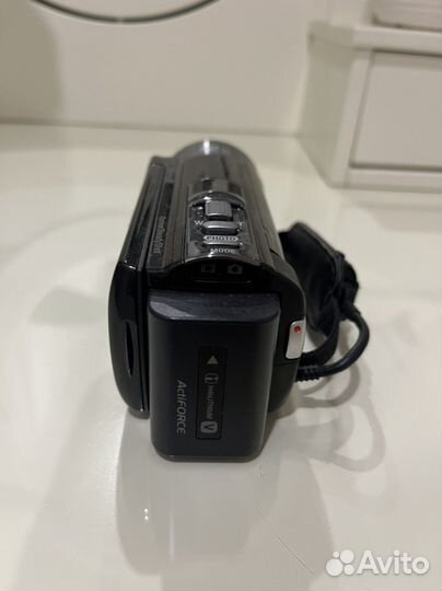 Цифровая видеокамера sony HDR-CX130E