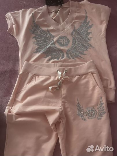 Костюм спортивный