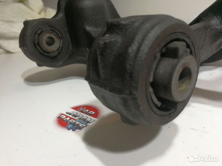 Кулак задний Левый Mazda 6GJ