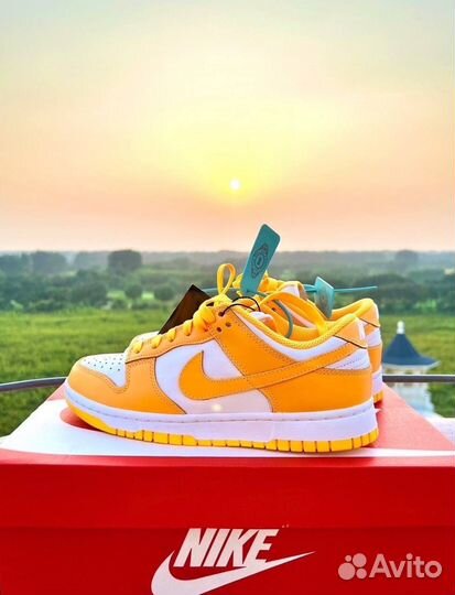 Nike Dunk Low «Laser Orange»