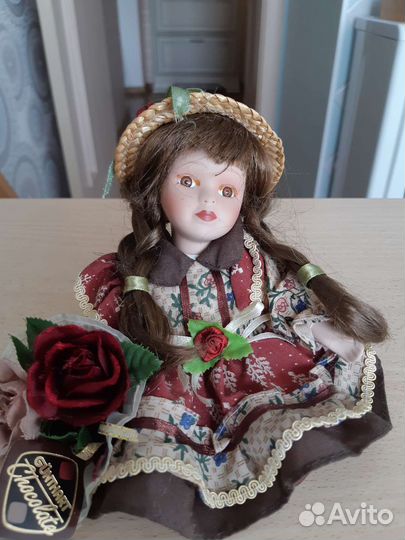 Куклы фарфоровые