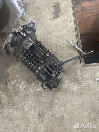 Коробка на бмв е30