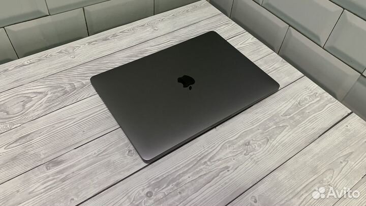 MacBook Pro 13