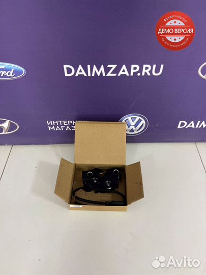 Замок капота Volkswagen Polo (2010-2020)