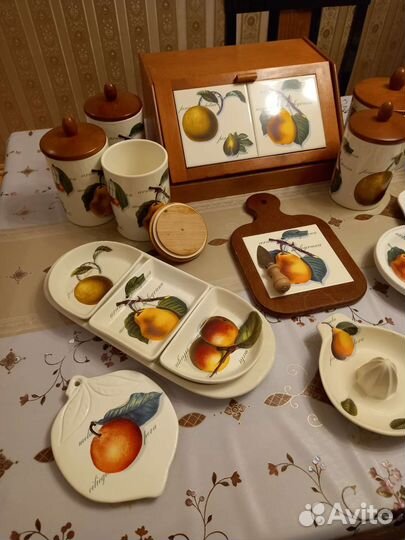 Итальянский кухонный сервиз