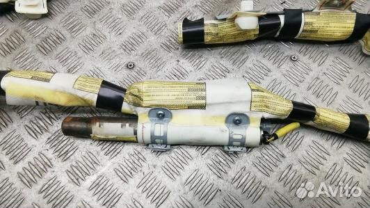 Шторка безопасности toyota avensis T27 (YBE15S401)