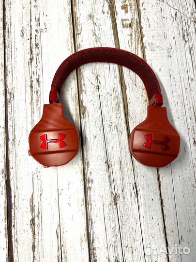 Беспроводные наушники JBL Under Armor ua-10