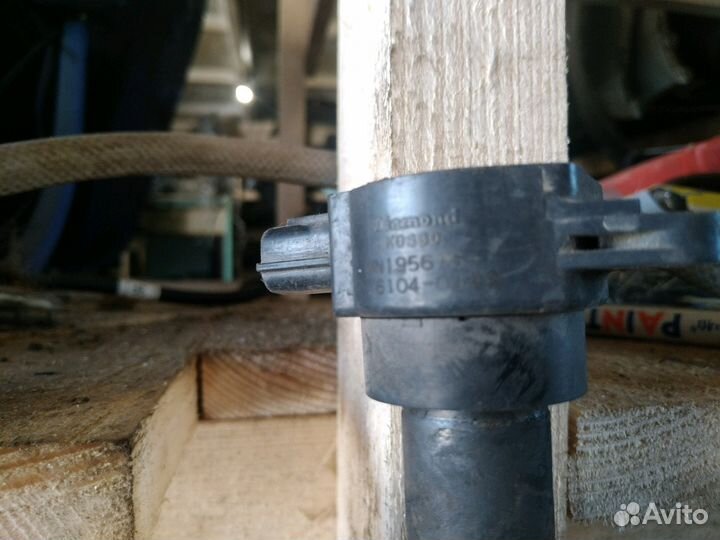 Катушка зажигания Mitsubishi Colt 1.3 2006 г